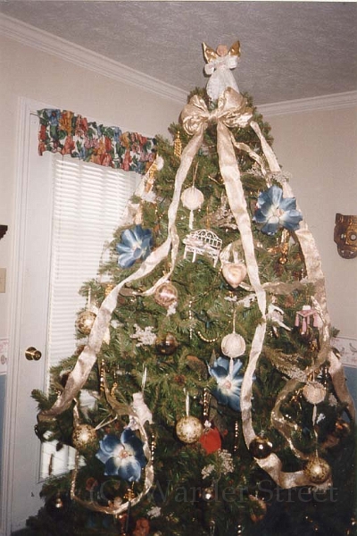 Christmas Tree 1.jpg